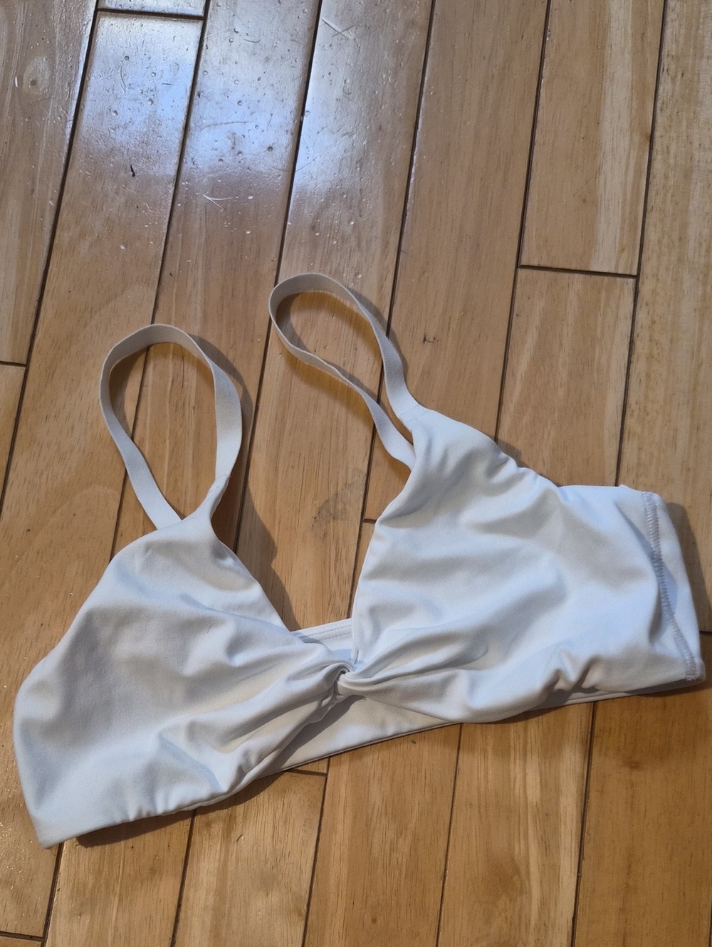 Gymshark White Twist-Front Bralette